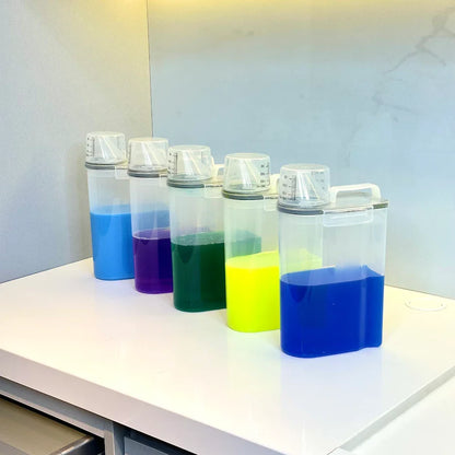 Kit 5 Airtight containers with Measuring cup 2,5 Liters