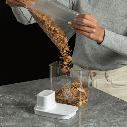 Airtight container with measuring lid Drop White 1,5L