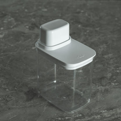 Airtight container with measuring lid Drop White 1,5L
