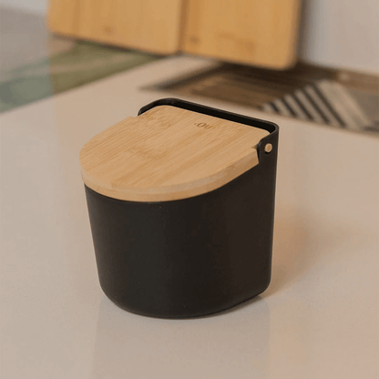 Salt shaker Lume Black with lid of Bamboo Black 500g