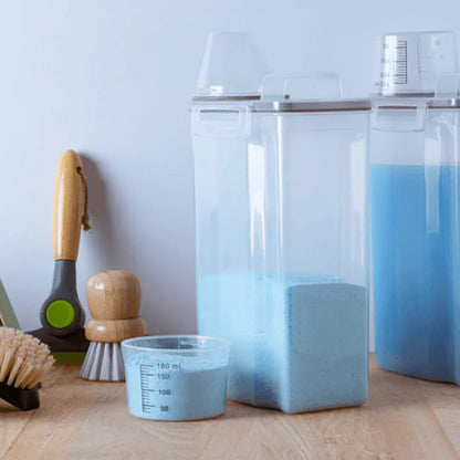 Kit 5 Airtight containers with Measuring cup 2,5 Liters