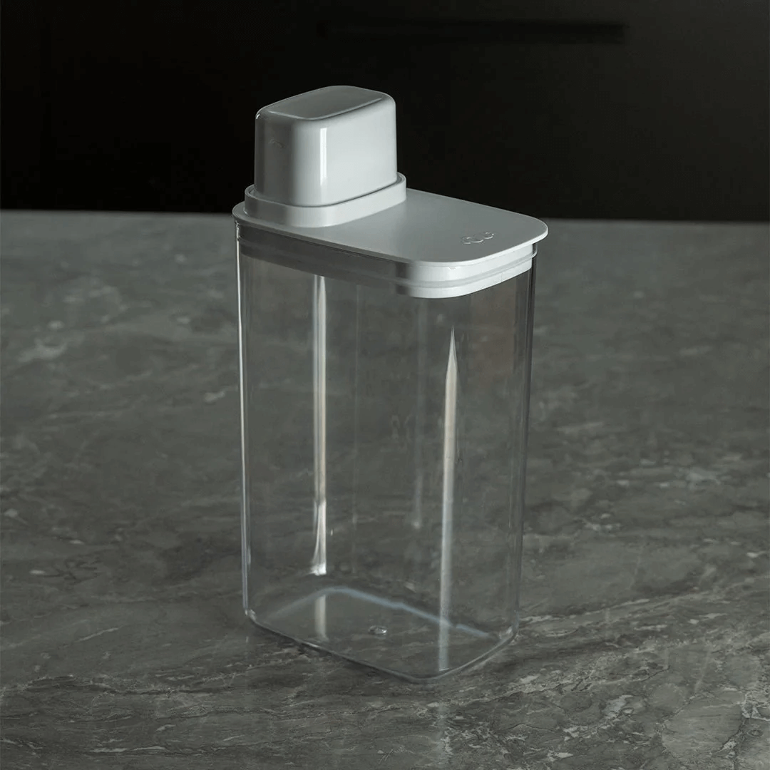 Airtight container with measuring lid Drop White 2,3L