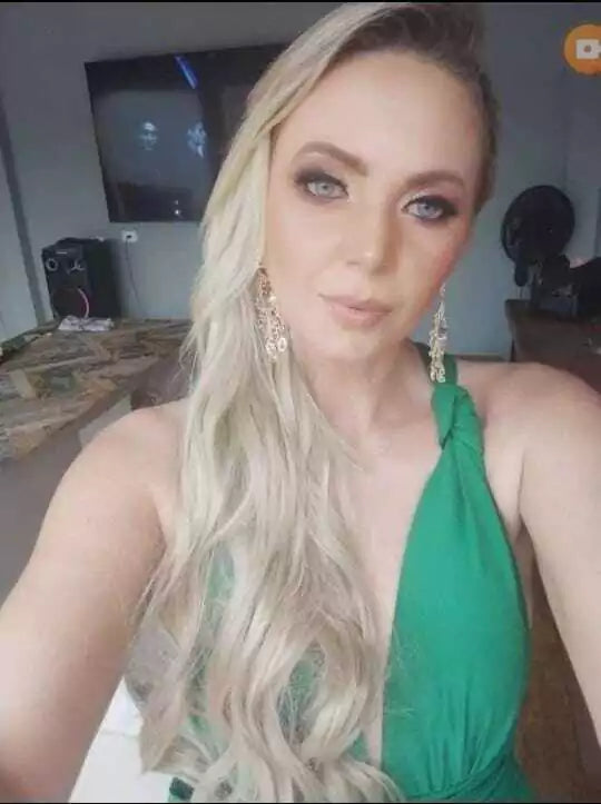 Aplique loiro pérola ondulado tic tac e fio invisível